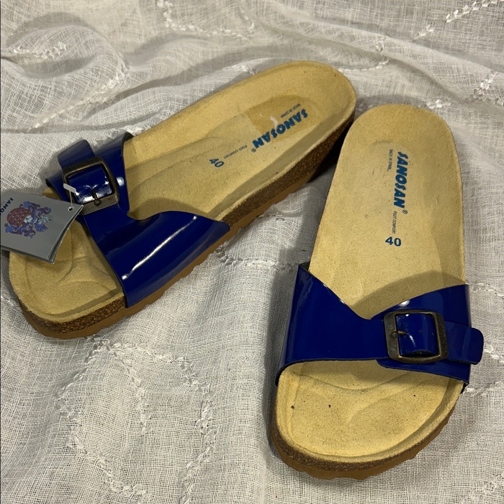NWT Sanosan cork footbed never worn sandals